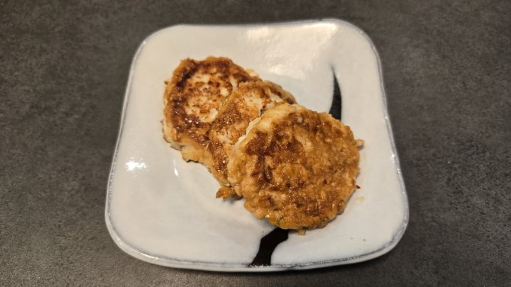 鶏つくねレシピ 納豆レシピ ひきわり納豆 照り焼きつくね お弁当おかず ごはんがすすむ 簡単おかず 節約レシピ 家族ごはん おうちごはん 和風おかず つくね丼 ふわふわつくね 甘辛だれ ごはんのおとも レシピ 一覧 サムネイル