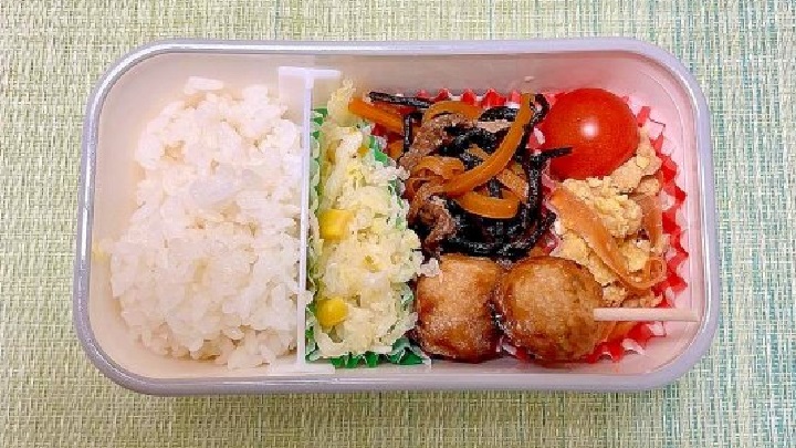 お弁当 ヘルシー コールスロー つくね しりしり ひじきの煮物 ダイエット 献立 記事 サムネイル