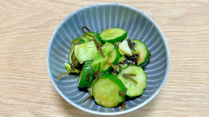 きゃべつ きゅうり 塩昆布 簡単 作り置き 和え物 お弁当 ヘルシー キャベツレシピ きゅうりレシピ 塩昆布和え さっぱり副菜 簡単副菜 野菜おかず 時短ごはん おうちごはん 箸休め レシピ 一覧 サムネイル