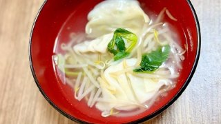水餃子 ぎょうざ リメイク 簡単 スープ もやし 中華 小松菜 もっちり レシピ 一覧 サムネイル