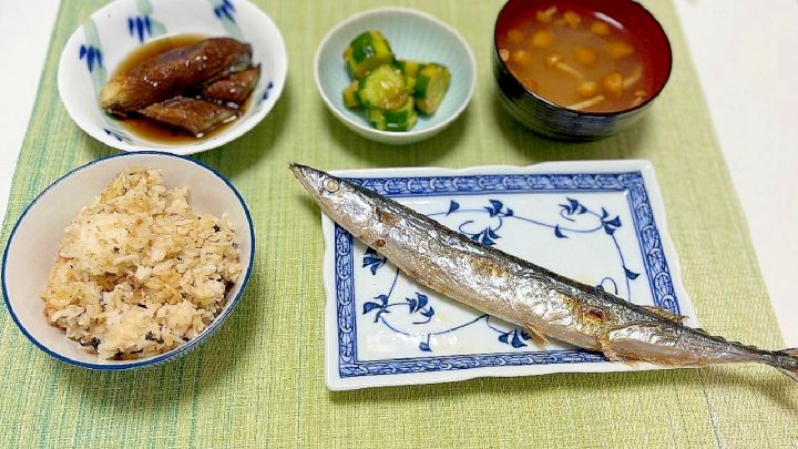 さんま 塩焼き 炊き込みご飯 和食献立 秋の味覚 なすの煮びたし 旬の食材 一汁三菜 ごはんが進む 健康ごはん 家庭料理 和定食 日本の食卓 栄養満点 ほっこりごはん 献立 一覧 サムネイル