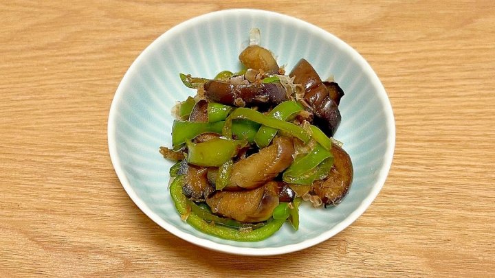 ピーマン なす 甘辛 炒め 簡単 ピーマンレシピ なすレシピ 甘辛炒め ご飯が進む副菜 やみつきおかず 簡単炒め物 おつまみレシピ 作り置き副菜 家族ごはん 節約レシピ レシピ 一覧 サムネイル